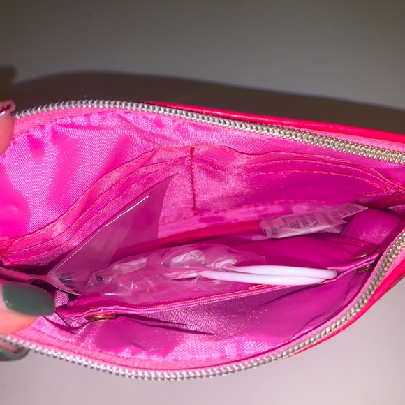 “Who Says Power Can’t Be Pretty” clutch - Picture 5 of 7